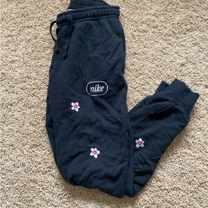 Nike flower embroidered sweatpants